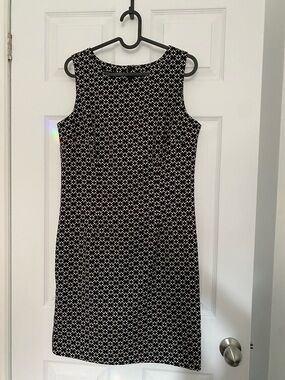 Mario Serrani Black and White Sleeveless Patterned Midi Dress